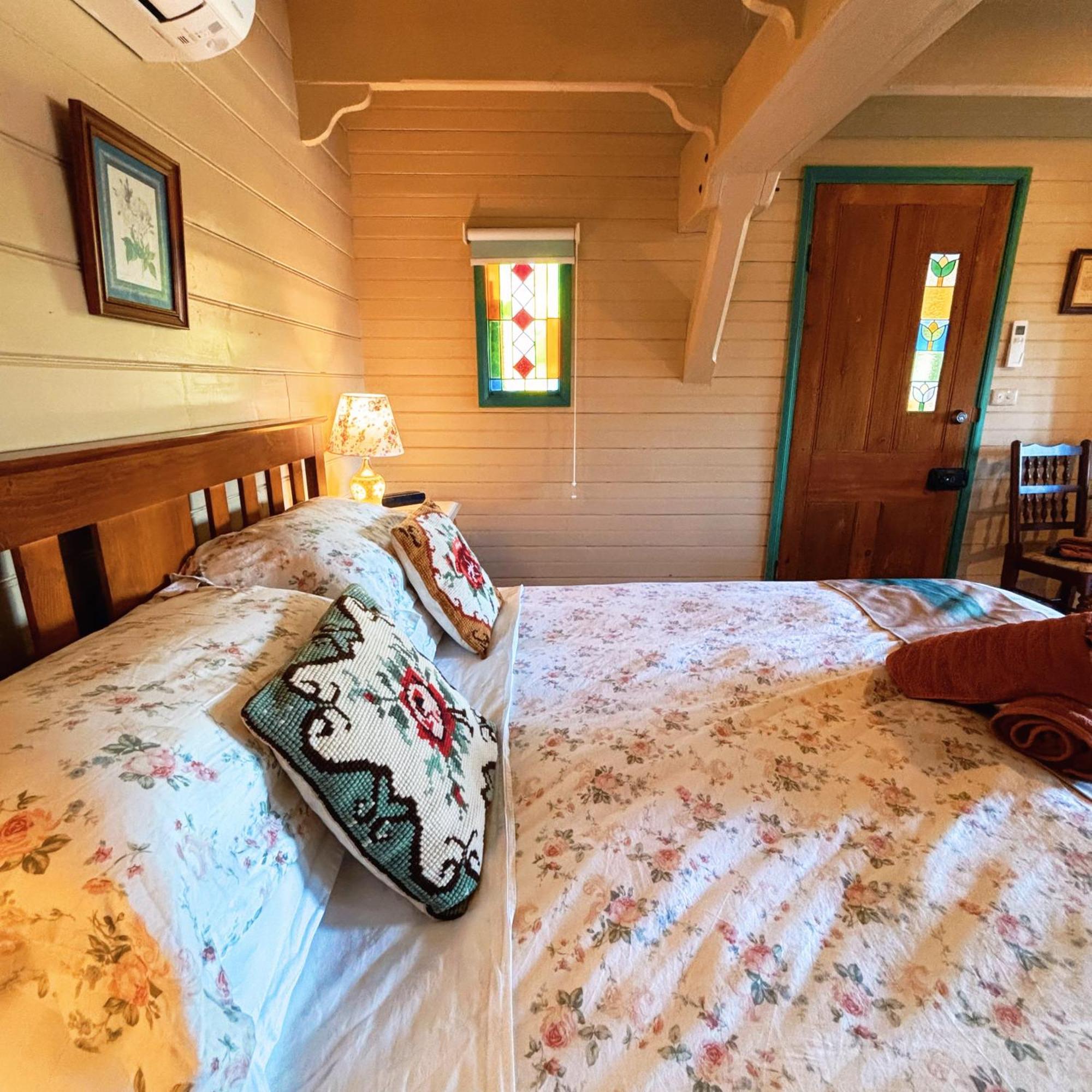 The Goat And Goose Bed & Breakfast Lakes Entrance Exterior photo